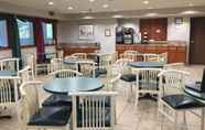 Restoran 2 Americas Best Value Inn & Suites St. Louis, St. Charles Inn