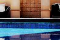 Swimming Pool Duxton Hotel Perth