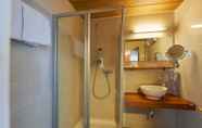 In-room Bathroom 2 Hotel Garni Bodensee