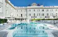 Swimming Pool 3 Grand Hotel Des Bains