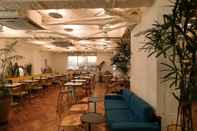 Bar, Cafe and Lounge Ipanema Inn