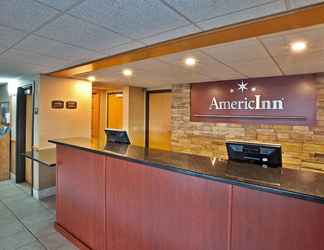 Lobby 2 AmericInn by Wyndham Bay City