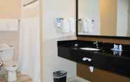 In-room Bathroom 6 Fairfield Inn Kansas City Downtown/Union Hill by Marriott