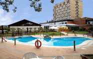 Swimming Pool 2 Hotel Sercotel Rey Sancho