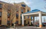 Bangunan 4 Comfort Inn & Suites Morganton