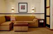 Common Space 6 Hyatt Place Milwaukee Airport