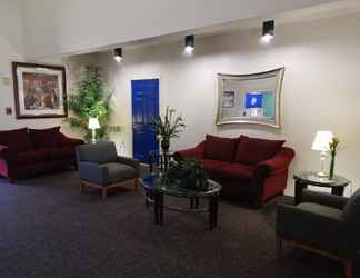 Lobby 2 InTown Suites Extended Stay Colorado Springs