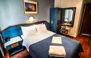 Bedroom 6 Argo Hotel