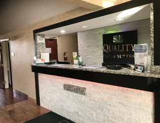 Lobby 2 Quality Inn & Suites Middletown - Franklin