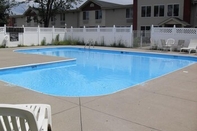 Swimming Pool Quality Inn & Suites Middletown - Franklin