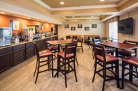 Bar, Cafe and Lounge Best Western Plus Airport Inn & Suites