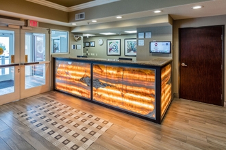 Lobby 4 Best Western Plus Airport Inn & Suites