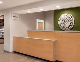 Lobi 2 Fairfield Inn by Marriott Erie Millcreek Mall