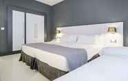 Bedroom 3 Hotel ILUNION Bilbao