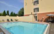 Swimming Pool 2 Hampton Inn & Suites State College at Williamsburg Square