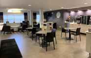 Restaurant 4 Microtel Inn & Suites by Wyndham Inver Grove Heights/Minneap