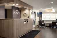 Lobby Microtel Inn & Suites by Wyndham Inver Grove Heights/Minneap