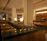 Bar, Cafe and Lounge 2 Park Plaza Budapest