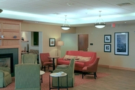 Lobby Hampton Inn Waterville