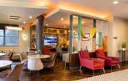 Bar, Cafe and Lounge 7 Holiday Inn York City Centre, an IHG Hotel