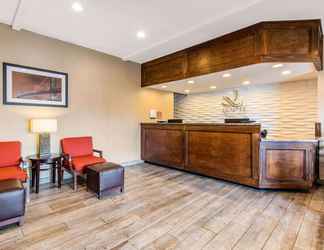 Lobi 2 Quality Inn & Suites Georgetown - Seaford