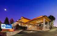 Exterior 5 Best Western Cedar Inn & Suites