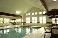 Swimming Pool Country Inn & Suites by Radisson, Gettysburg, PA