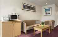 Bedroom 4 Days Inn by Wyndham Michaelwood M5