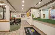 Lobby 3 Days Inn by Wyndham Laramie