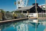 Swimming Pool Fairfield Inn & Suites Orlando Int'l Drive/Convention Center