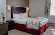 Bedroom 7 Best Western Chiswick Palace & Suites