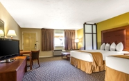 Phòng ngủ 6 Quality Inn & Suites at Coos Bay