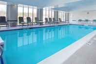Swimming Pool Wingate by Wyndham Chantilly / Dulles Airport