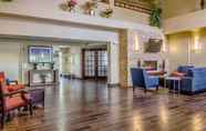 Lobby 7 Comfort Inn & Suites Grafton - Cedarburg