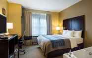 Bedroom 2 Comfort Inn & Suites Grafton - Cedarburg