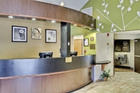 Lobby Sleep Inn & Suites Emmitsburg