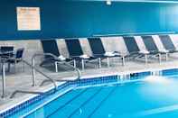 Swimming Pool Hampton Inn Youngstown-North