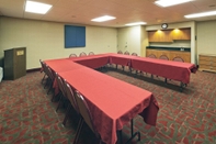 ห้องประชุม Hampton Inn Youngstown-North