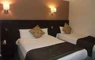 Bedroom 5 Best Western Gatwick Skylane Hotel
