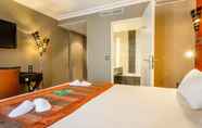 Bedroom 5 Best Western Plus Opera Batignolles