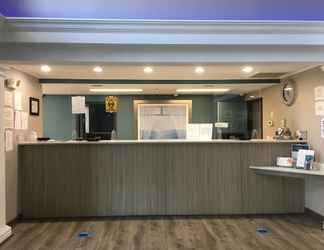 Sảnh chờ 2 Quality Inn Wilmington