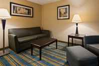 Common Space Best Western Plus Berkshire Hills Inn & Suites