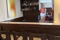 Bar, Cafe and Lounge Hotel Attaché