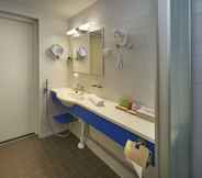 In-room Bathroom 5 Scandic Kouvola