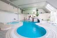 Swimming Pool Hotel Der Achtermann