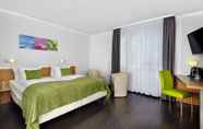 Bedroom 3 Courtyard by Marriott Dortmund