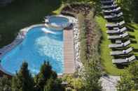 Swimming Pool Park Gstaad