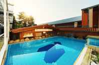 Swimming Pool Hotel Freizeit In