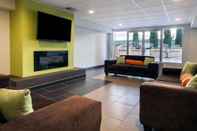 Lobby Quality Inn And Suites