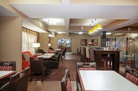 Bar, Kafe, dan Lounge Hampton Inn Collinsville